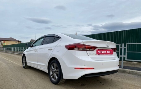 Hyundai Elantra VI рестайлинг, 2017 год, 1 570 000 рублей, 6 фотография