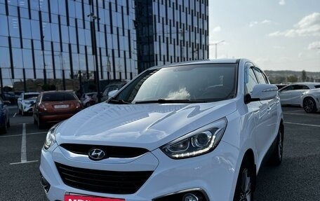 Hyundai ix35 I рестайлинг, 2015 год, 1 799 000 рублей, 2 фотография