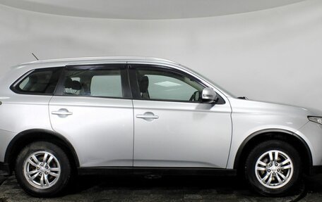 Mitsubishi Outlander III рестайлинг 3, 2014 год, 1 499 000 рублей, 4 фотография