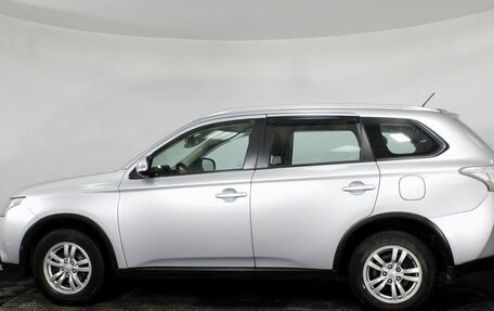 Mitsubishi Outlander III рестайлинг 3, 2014 год, 1 499 000 рублей, 8 фотография