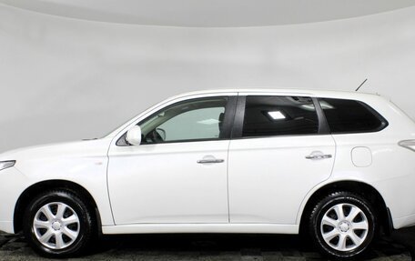 Mitsubishi Outlander III рестайлинг 3, 2014 год, 1 580 000 рублей, 8 фотография