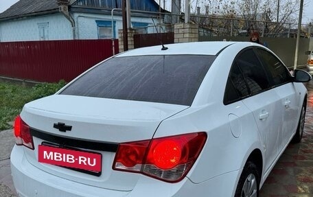 Chevrolet Cruze II, 2011 год, 850 000 рублей, 4 фотография