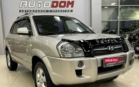 Hyundai Tucson III, 2008 год, 977 000 рублей, 2 фотография