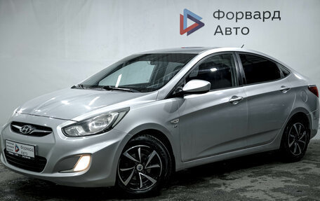 Hyundai Solaris II рестайлинг, 2011 год, 930 000 рублей, 18 фотография