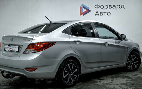 Hyundai Solaris II рестайлинг, 2011 год, 930 000 рублей, 19 фотография