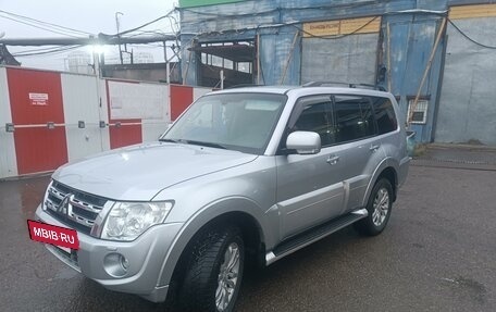 Mitsubishi Pajero IV, 2013 год, 2 600 000 рублей, 8 фотография