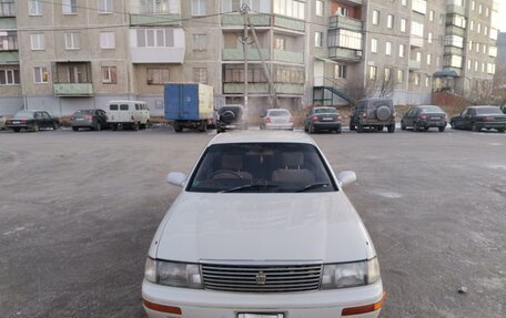 Toyota Crown, 1993 год, 700 000 рублей, 2 фотография