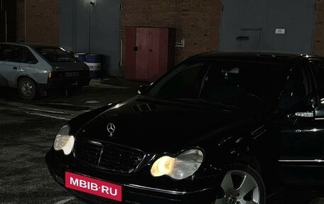 Mercedes-Benz C-Класс, 2001 год, 450 000 рублей, 2 фотография