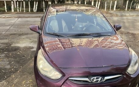 Hyundai Solaris II рестайлинг, 2011 год, 700 000 рублей, 5 фотография