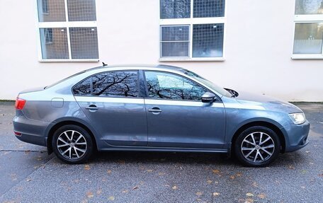 Volkswagen Jetta VI, 2014 год, 999 000 рублей, 4 фотография