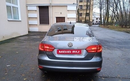 Volkswagen Jetta VI, 2014 год, 999 000 рублей, 6 фотография