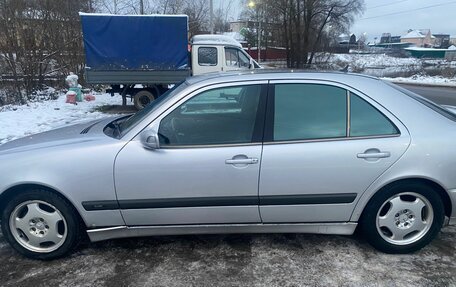 Mercedes-Benz E-Класс, 2000 год, 390 000 рублей, 5 фотография