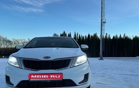 KIA Rio III рестайлинг, 2015 год, 999 990 рублей, 3 фотография