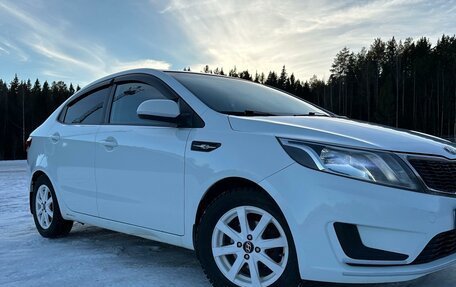 KIA Rio III рестайлинг, 2015 год, 999 990 рублей, 6 фотография