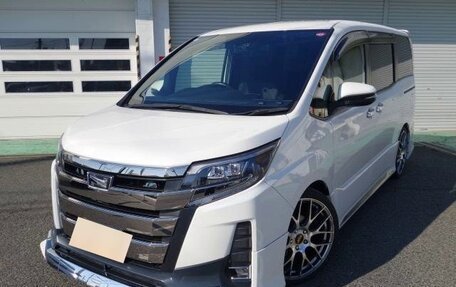 Toyota Noah III, 2021 год, 2 311 000 рублей, 1 фотография