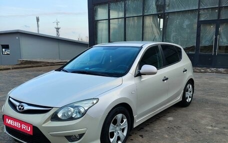 Hyundai i30 I, 2010 год, 750 000 рублей, 3 фотография