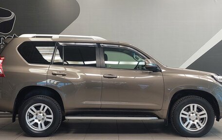 Toyota Land Cruiser Prado 150 рестайлинг 2, 2014 год, 3 150 000 рублей, 4 фотография