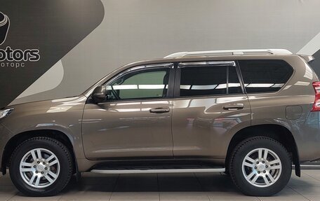 Toyota Land Cruiser Prado 150 рестайлинг 2, 2014 год, 3 150 000 рублей, 3 фотография