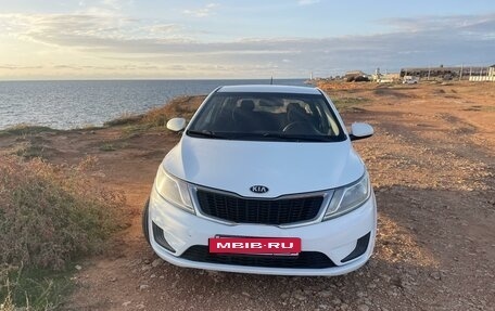 KIA Rio III рестайлинг, 2014 год, 900 000 рублей, 3 фотография