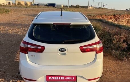 KIA Rio III рестайлинг, 2014 год, 900 000 рублей, 7 фотография