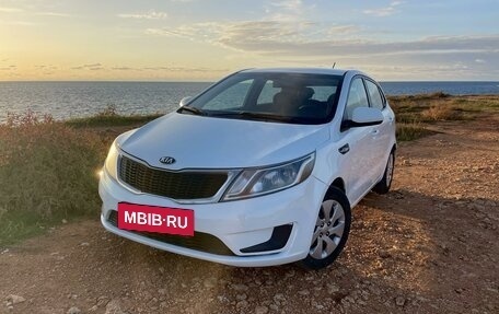 KIA Rio III рестайлинг, 2014 год, 900 000 рублей, 4 фотография