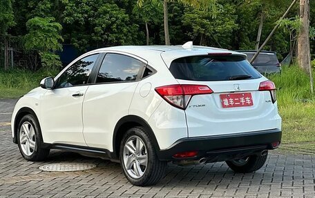 Honda Vezel, 2021 год, 1 790 000 рублей, 4 фотография