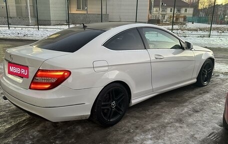 Mercedes-Benz C-Класс, 2012 год, 1 250 000 рублей, 3 фотография