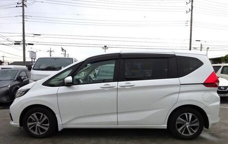 Honda Freed II, 2021 год, 1 310 000 рублей, 5 фотография