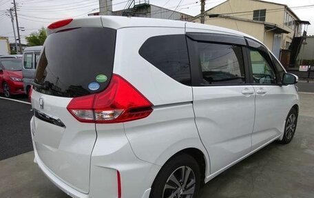 Honda Freed II, 2021 год, 1 310 000 рублей, 8 фотография