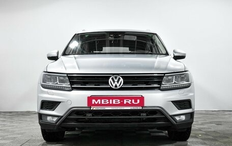 Volkswagen Tiguan II, 2018 год, 2 590 000 рублей, 3 фотография