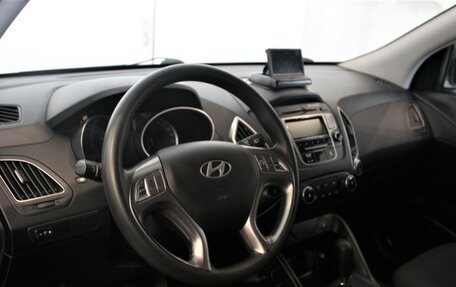 Hyundai ix35 I рестайлинг, 2010 год, 1 287 000 рублей, 11 фотография