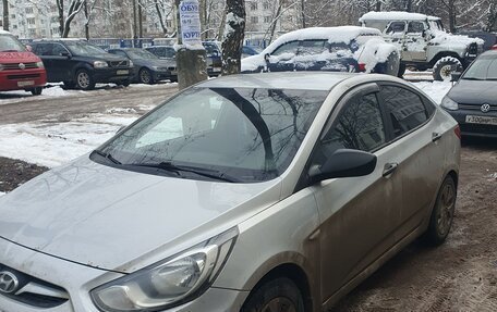 Hyundai Solaris II рестайлинг, 2014 год, 650 000 рублей, 1 фотография