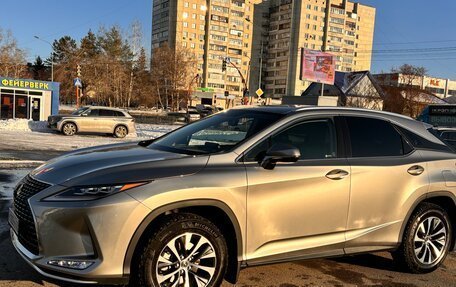 Lexus RX IV рестайлинг, 2021 год, 6 200 000 рублей, 3 фотография