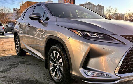 Lexus RX IV рестайлинг, 2021 год, 6 200 000 рублей, 9 фотография