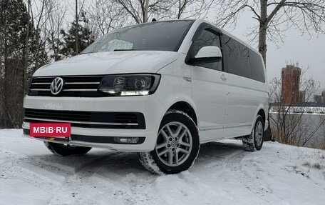 Volkswagen Caravelle T6 рестайлинг, 2019 год, 3 150 000 рублей, 2 фотография