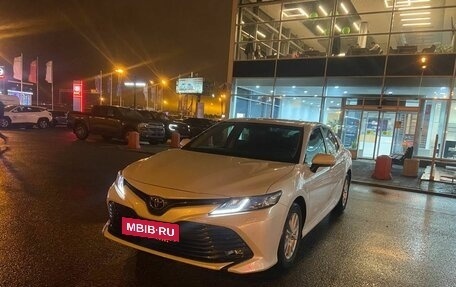 Toyota Camry, 2020 год, 3 300 000 рублей, 9 фотография