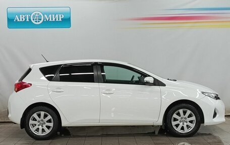 Toyota Auris II, 2013 год, 995 000 рублей, 4 фотография