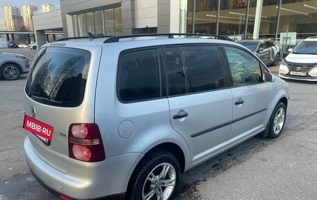 Volkswagen Touran III, 2007 год, 649 000 рублей, 4 фотография