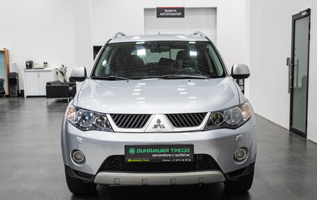 Mitsubishi Outlander III рестайлинг 3, 2008 год, 1 060 000 рублей, 2 фотография