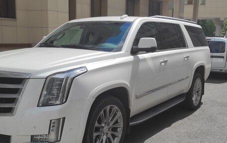 Cadillac Escalade IV, 2019 год, 5 650 000 рублей, 1 фотография