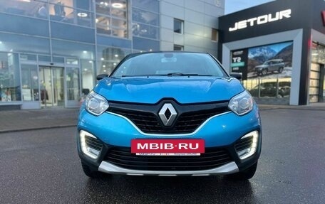 Renault Kaptur I рестайлинг, 2017 год, 1 350 000 рублей, 2 фотография