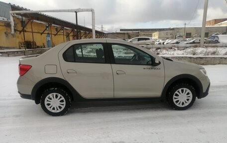 Renault Logan II, 2021 год, 1 380 000 рублей, 3 фотография