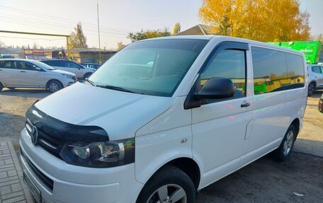 Volkswagen Caravelle T5, 2013 год, 2 000 000 рублей, 2 фотография