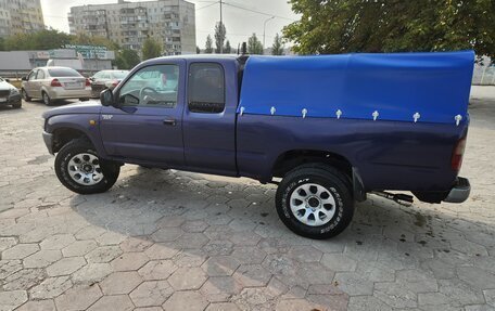 Toyota Hilux VI, 2001 год, 1 000 000 рублей, 1 фотография