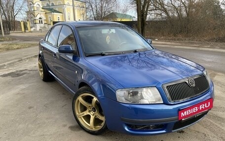 Skoda Superb III рестайлинг, 2004 год, 699 999 рублей, 2 фотография