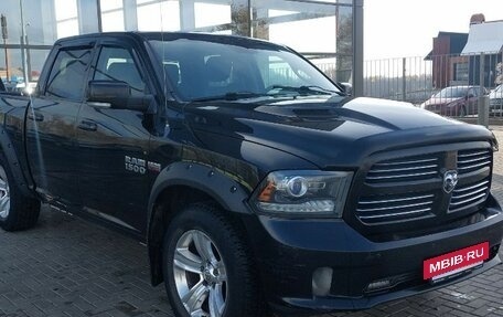 Dodge RAM IV, 2013 год, 2 650 000 рублей, 3 фотография