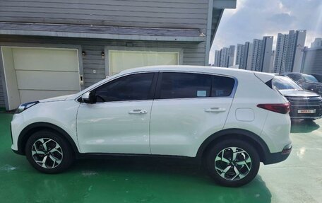 KIA Sportage IV рестайлинг, 2020 год, 2 200 000 рублей, 4 фотография