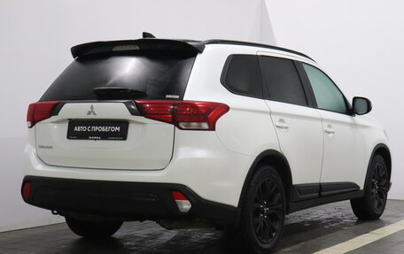 Mitsubishi Outlander III рестайлинг 3, 2021 год, 2 772 000 рублей, 5 фотография