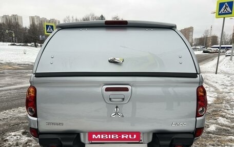 Mitsubishi L200 IV рестайлинг, 2014 год, 1 375 000 рублей, 6 фотография