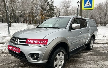 Mitsubishi L200 IV рестайлинг, 2014 год, 1 375 000 рублей, 2 фотография